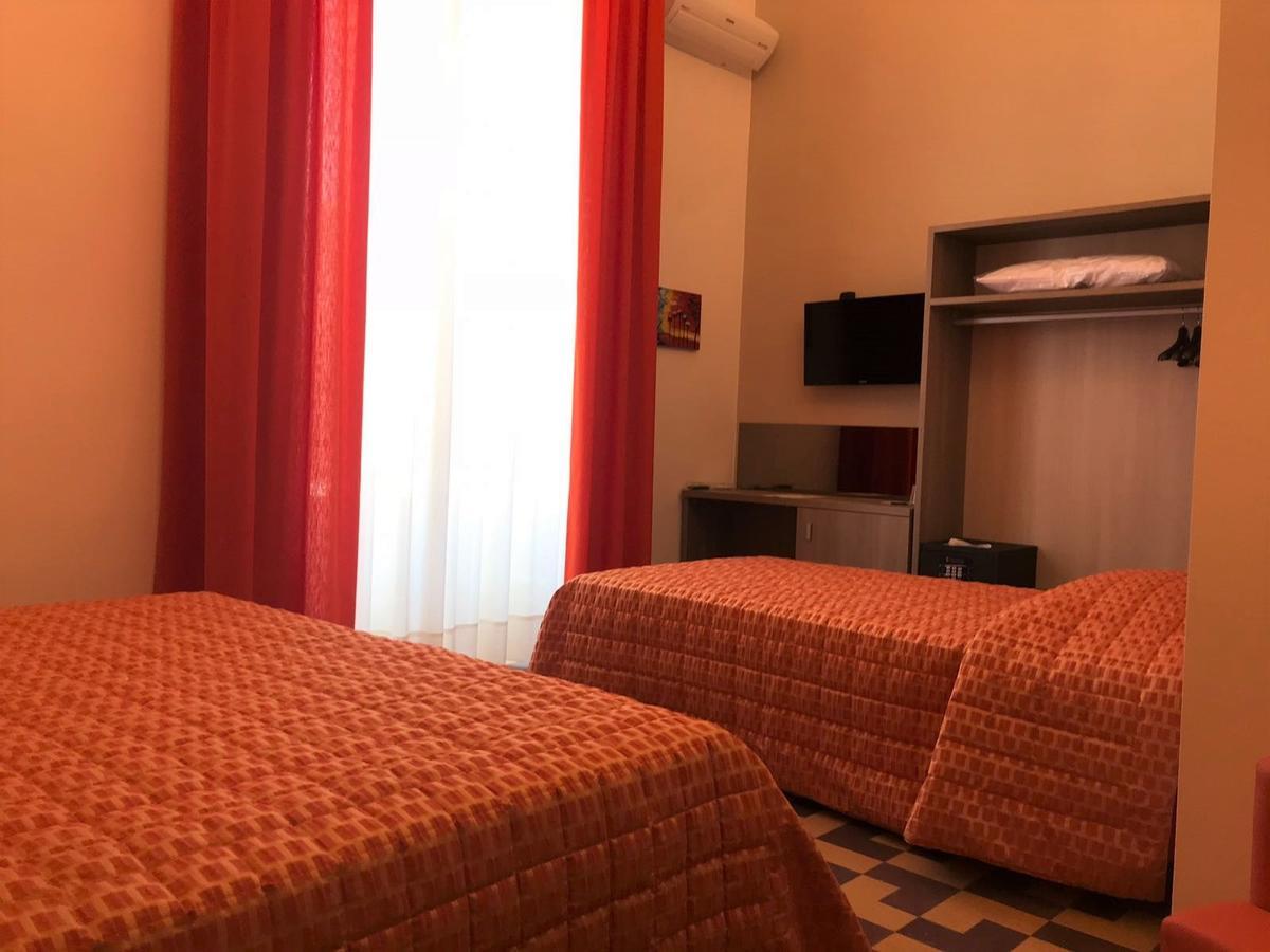 Moonlight Hotel&Suites カターニア エクステリア 写真
