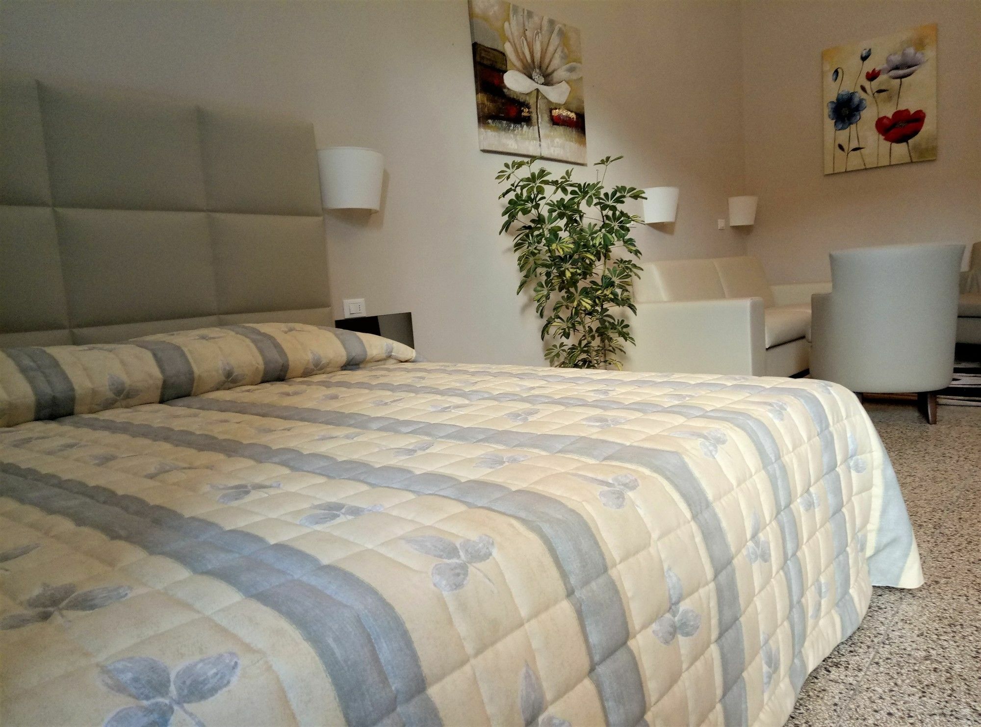Moonlight Hotel&Suites カターニア エクステリア 写真